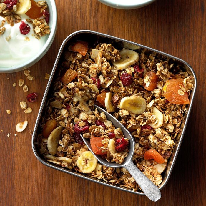 Dried Fruit & Granola Mix