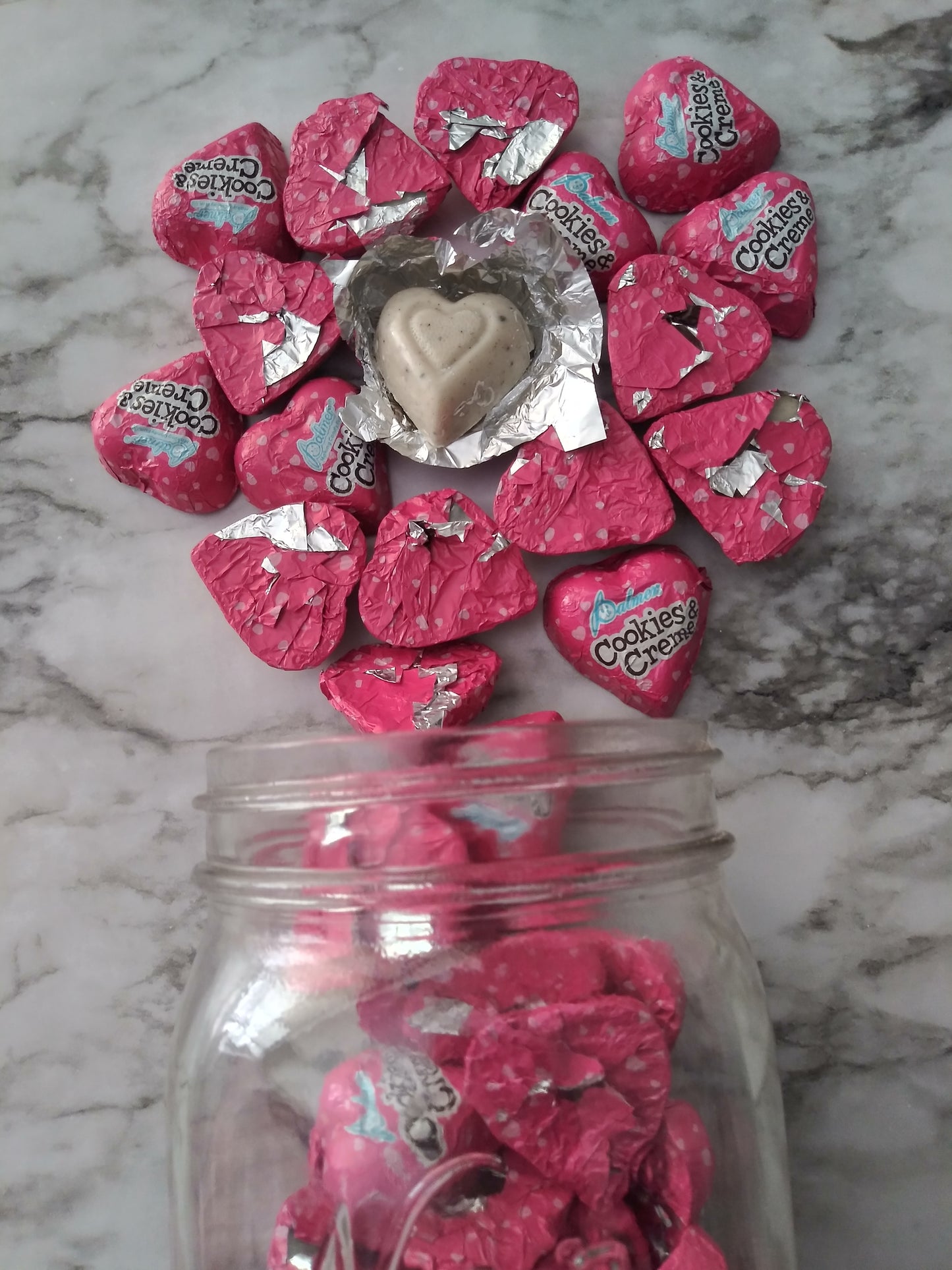 10059 Cookies & Creme Hearts